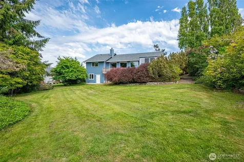 1433 Martha Way Oak Harbor WA 98277