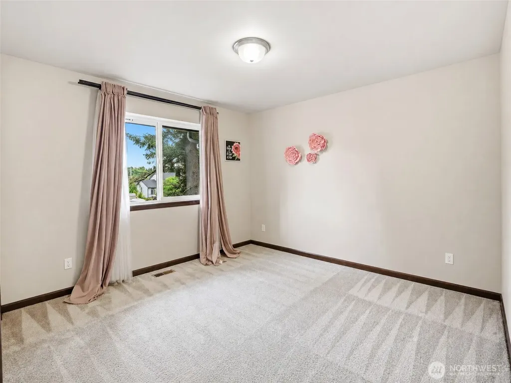21002 61st Avenue W Lynnwood WA 98036