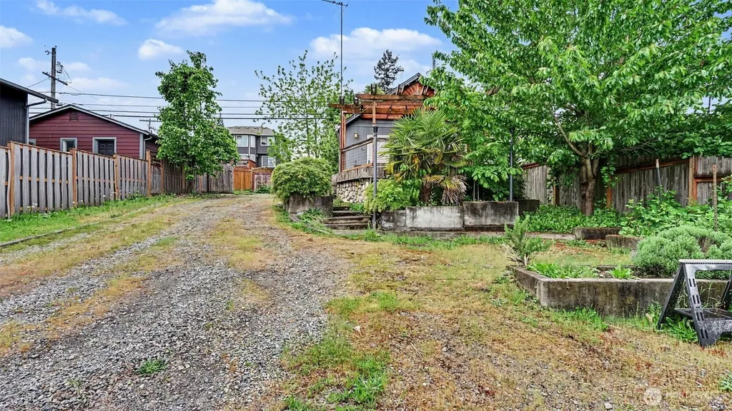 926 E Marine View Drive Everett WA 98201