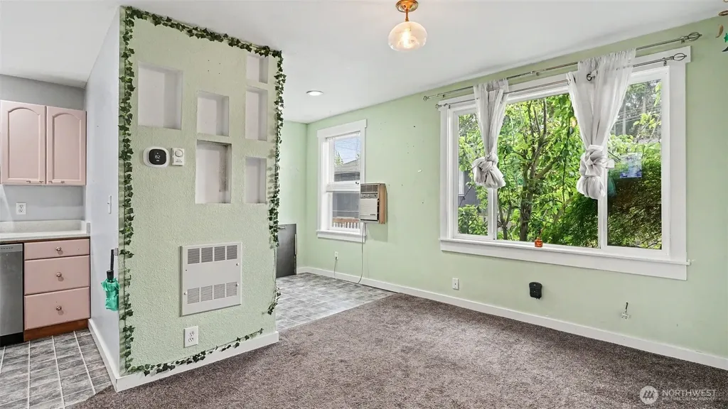 926 E Marine View Drive Everett WA 98201