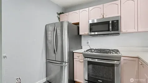 926 E Marine View Drive Everett WA 98201
