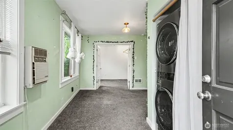 926 E Marine View Drive Everett WA 98201