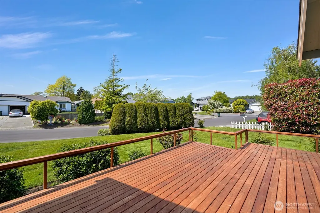 4756 Ironwood Court Blaine WA 98230