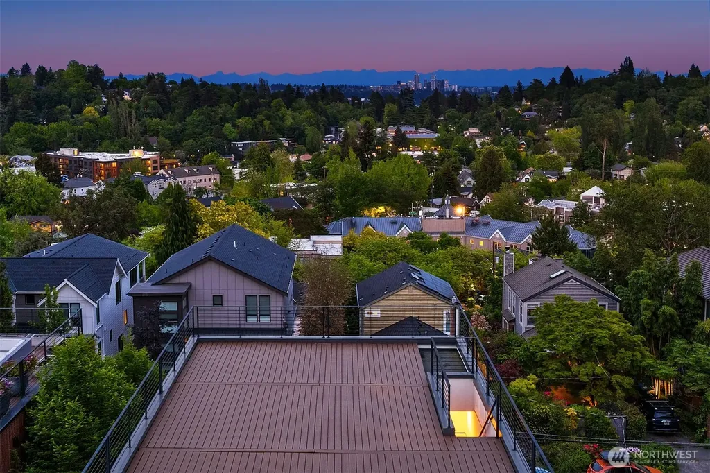 431 26th Avenue E Seattle WA 98112