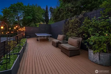 431 26th Avenue E Seattle WA 98112