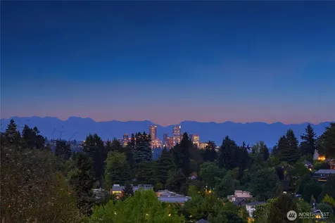 431 26th Avenue E Seattle WA 98112