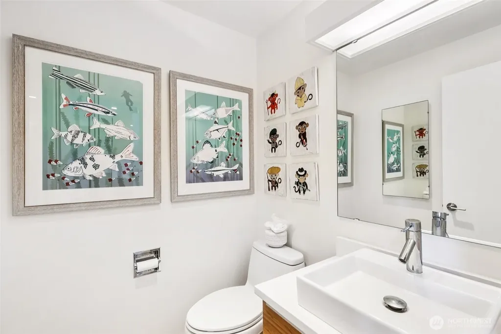 3717 Beach Drive SW Seattle WA 98106