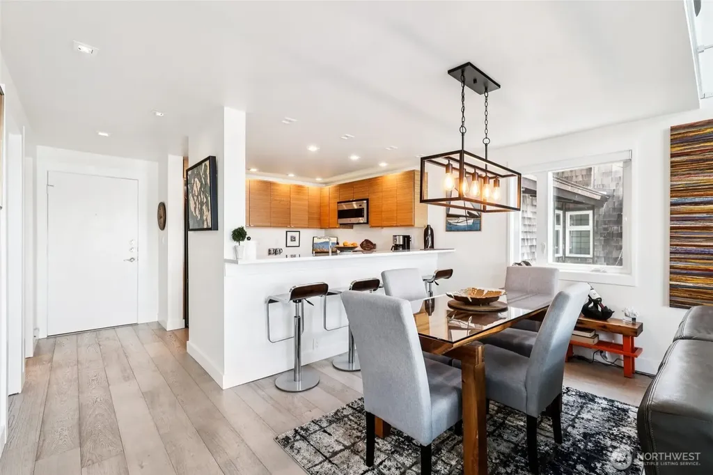 3717 Beach Drive SW Seattle WA 98106
