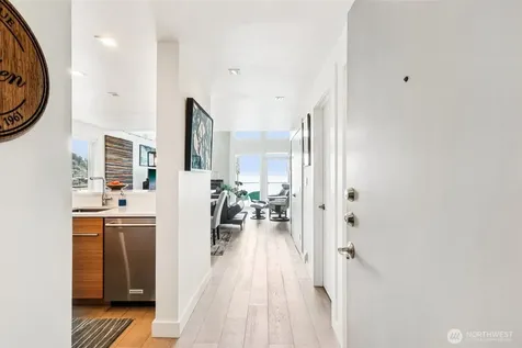 3717 Beach Drive SW Seattle WA 98106