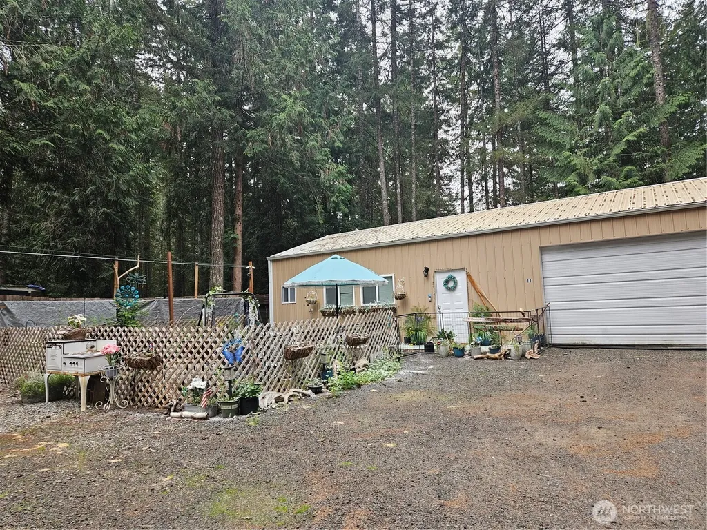 11 N Hamma Hamma Drive W Hoodsport WA 98548