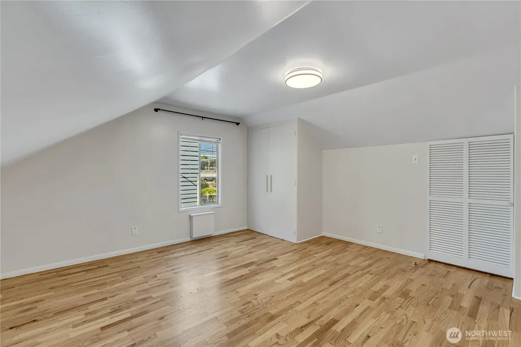 7811 S 112th Street Seattle WA 98178