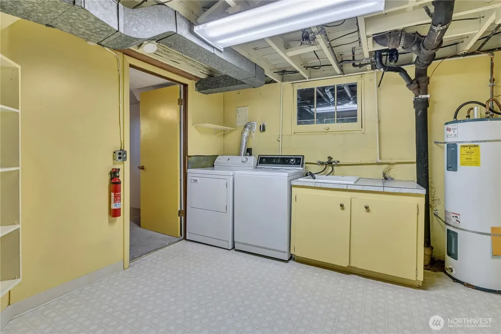 7811 S 112th Street Seattle WA 98178