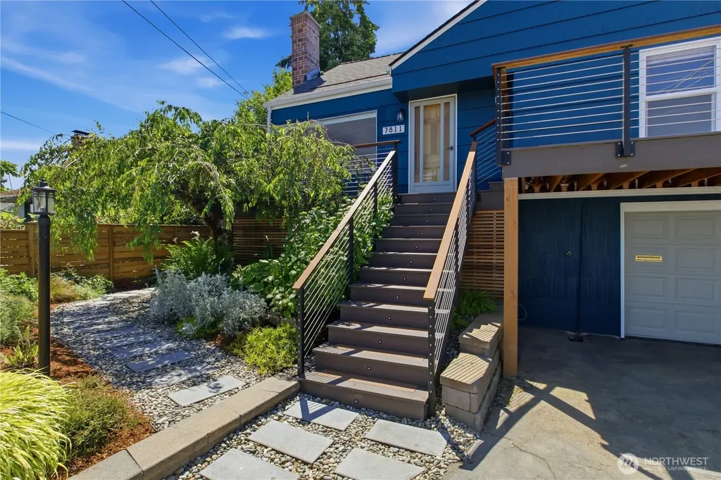 7811 S 112th Street Seattle WA 98178