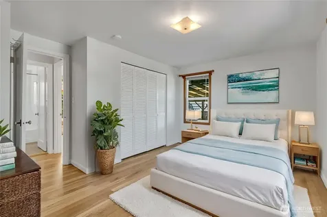 7811 S 112th Street Seattle WA 98178