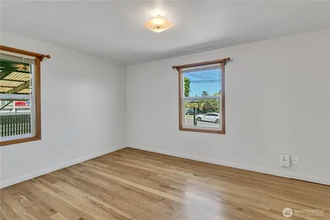 7811 S 112th Street Seattle WA 98178