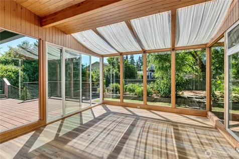 7811 S 112th Street Seattle WA 98178