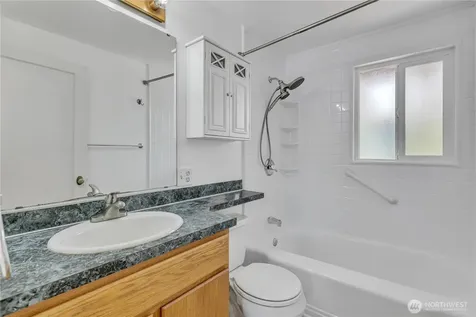 7811 S 112th Street Seattle WA 98178