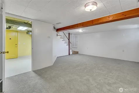 7811 S 112th Street Seattle WA 98178