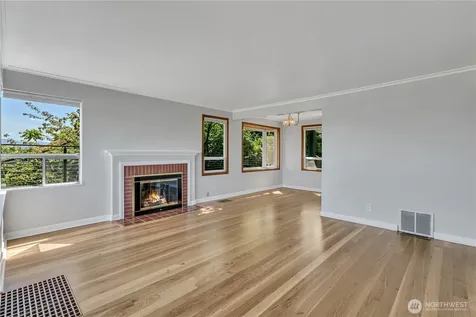7811 S 112th Street Seattle WA 98178