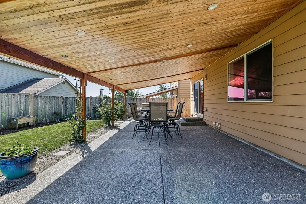 6404 35th Street NE Marysville WA 98270