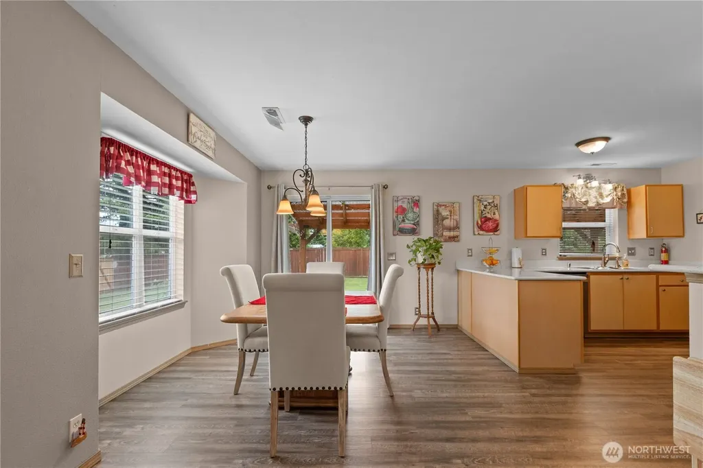 412 Ozzie Street NW Orting WA 98360