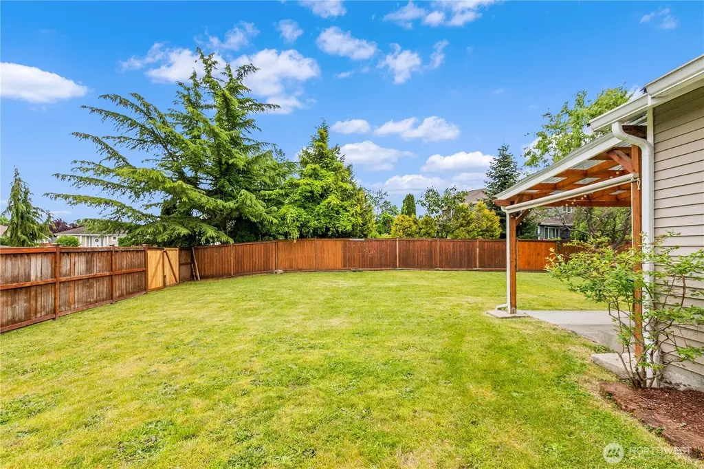 412 Ozzie Street NW Orting WA 98360