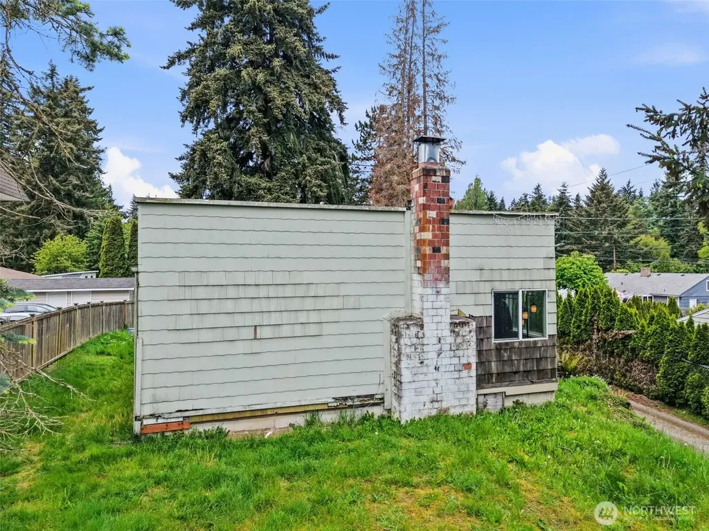 22018 76th Avenue W Edmonds WA 98026