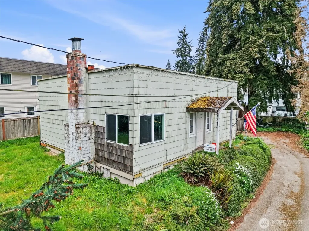 22018 76th Avenue W Edmonds WA 98026