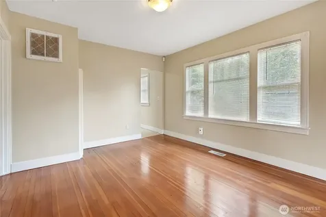 1662 S 47th Street Tacoma WA 98408
