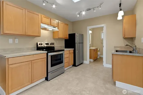 1662 S 47th Street Tacoma WA 98408