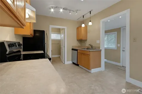 1662 S 47th Street Tacoma WA 98408