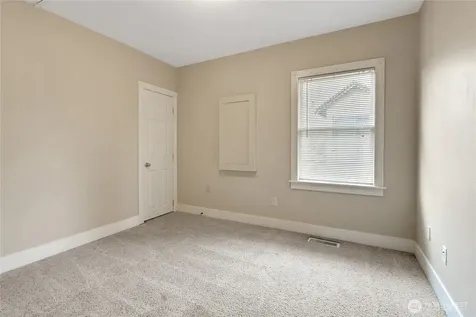 1662 S 47th Street Tacoma WA 98408
