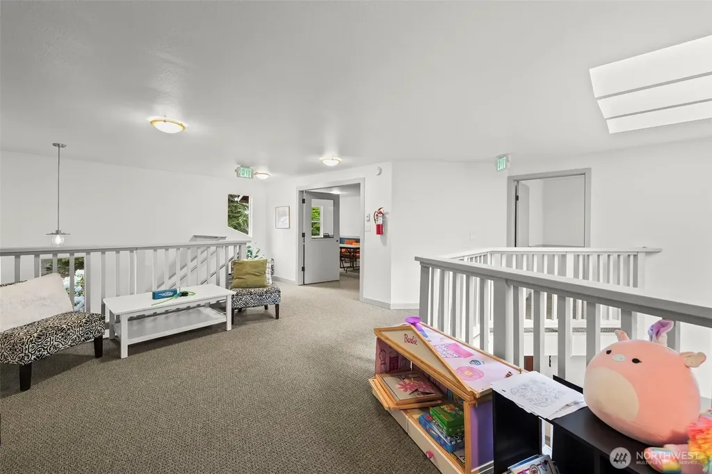 722 N 161st Place Shoreline WA 98133