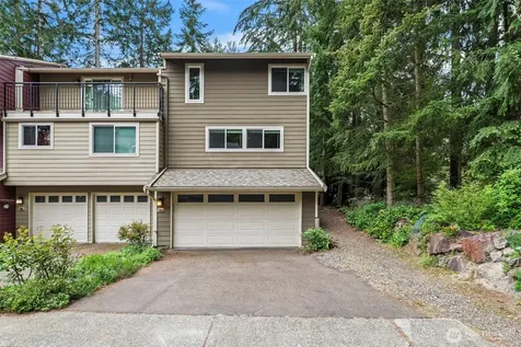 722 N 161st Place Shoreline WA 98133