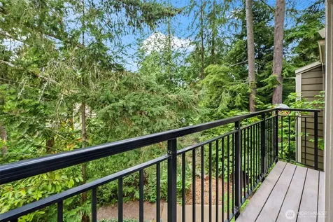 722 N 161st Place Shoreline WA 98133
