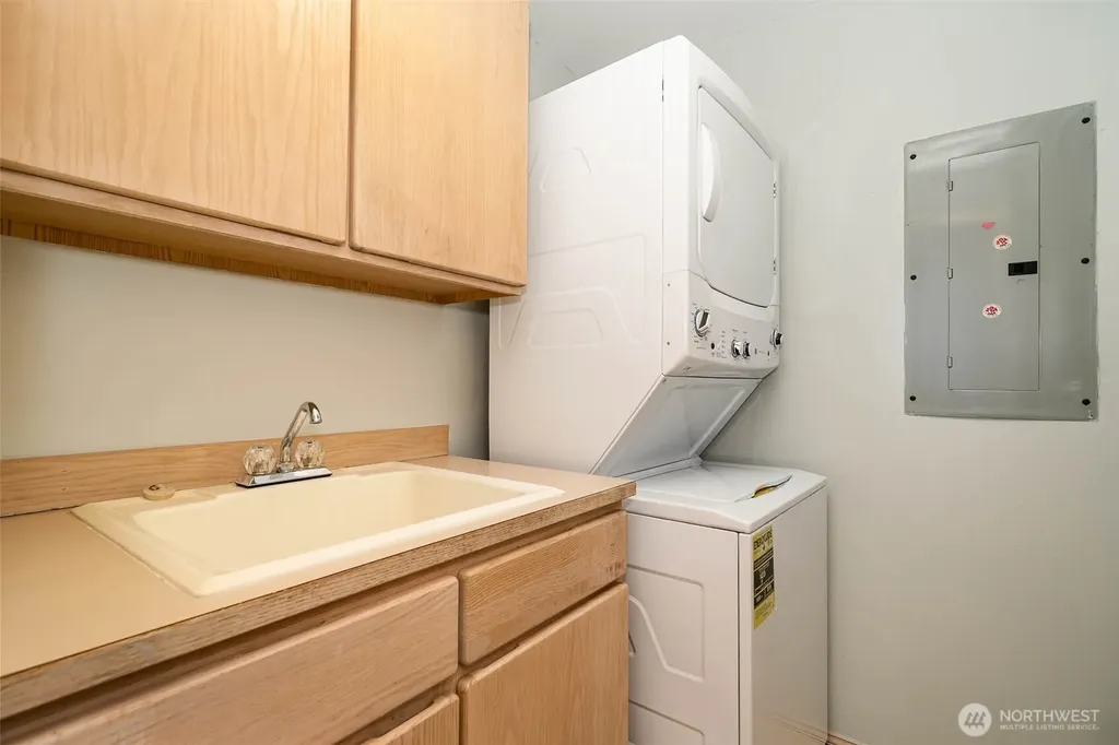 2006 42nd Avenue E Seattle WA 98112