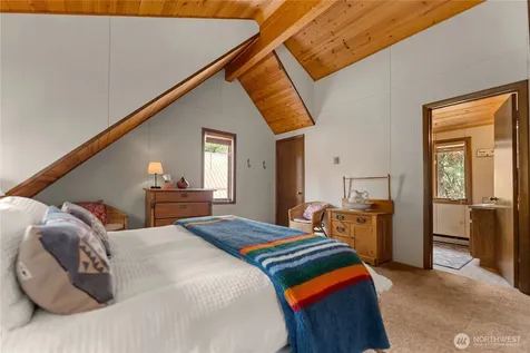 19 Maughan Road Winthrop WA 98862