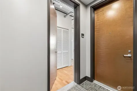 2720 3rd Avenue Seattle WA 98121