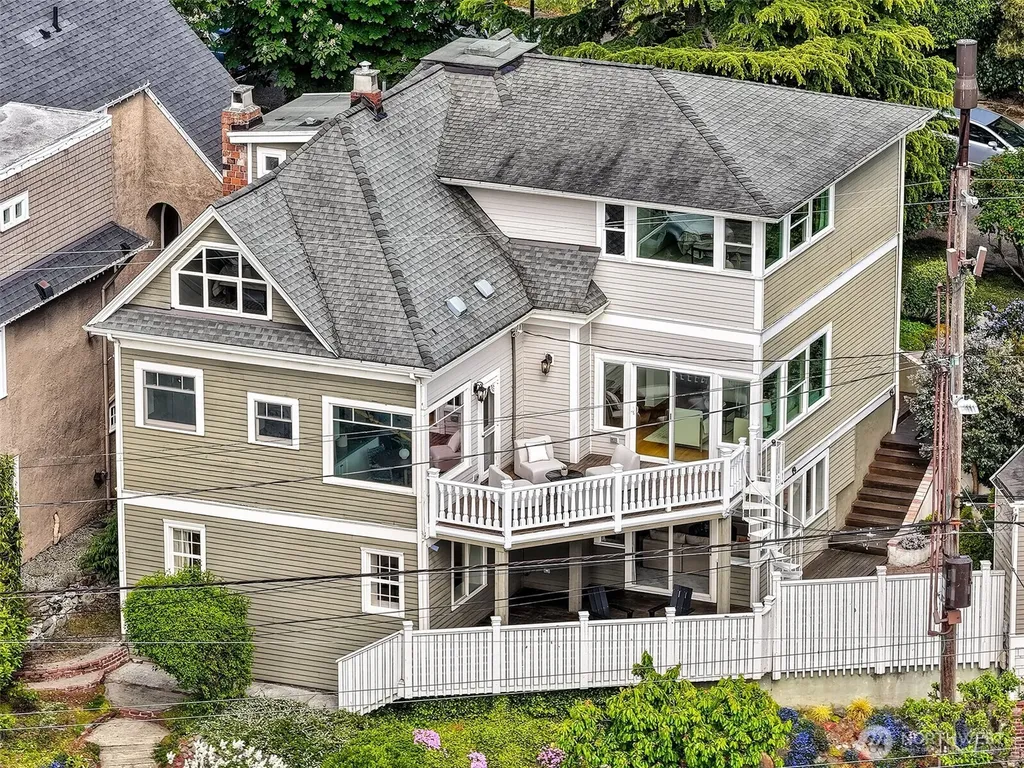 1225 9th Avenue W Seattle WA 98119