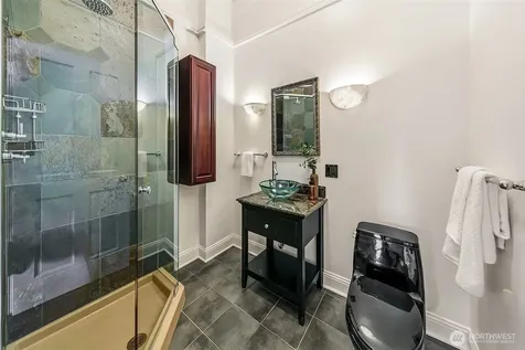1225 9th Avenue W Seattle WA 98119