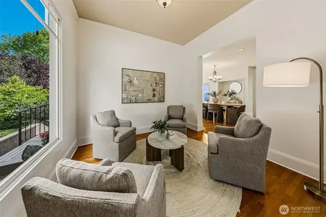 1225 9th Avenue W Seattle WA 98119