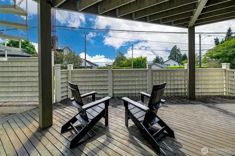 1225 9th Avenue W Seattle WA 98119