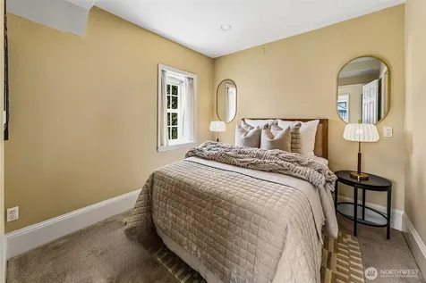 1225 9th Avenue W Seattle WA 98119