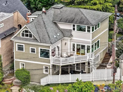1225 9th Avenue W Seattle WA 98119