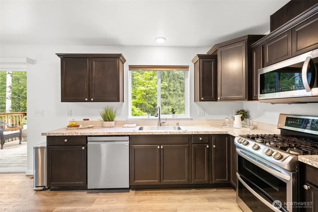 401 E Sunset Ridge Road Union WA 98592