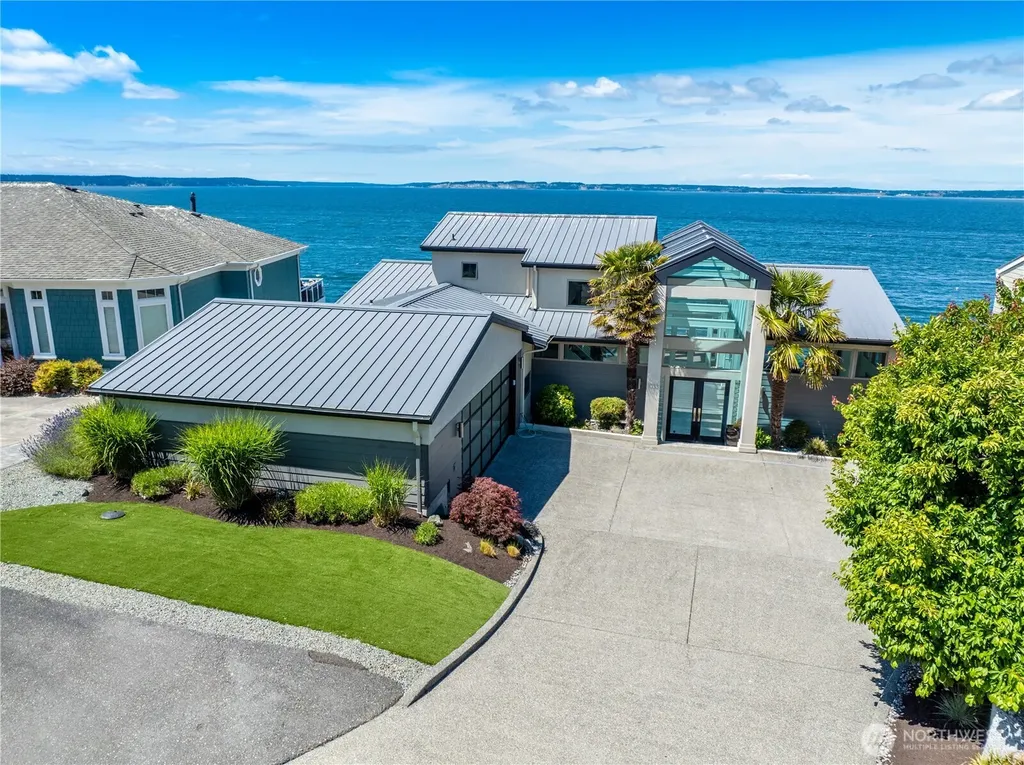 1033 Blackberry Lane Camano Island WA 98282