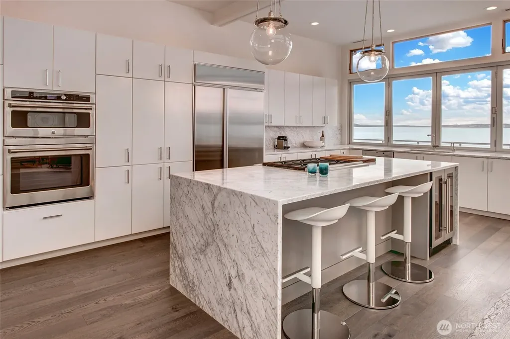 1033 Blackberry Lane Camano Island WA 98282
