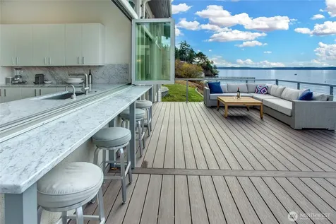 1033 Blackberry Lane Camano Island WA 98282