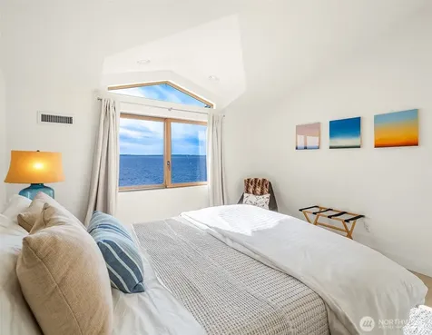 1033 Blackberry Lane Camano Island WA 98282