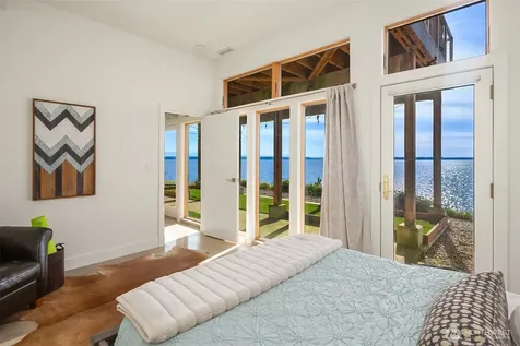 1033 Blackberry Lane Camano Island WA 98282